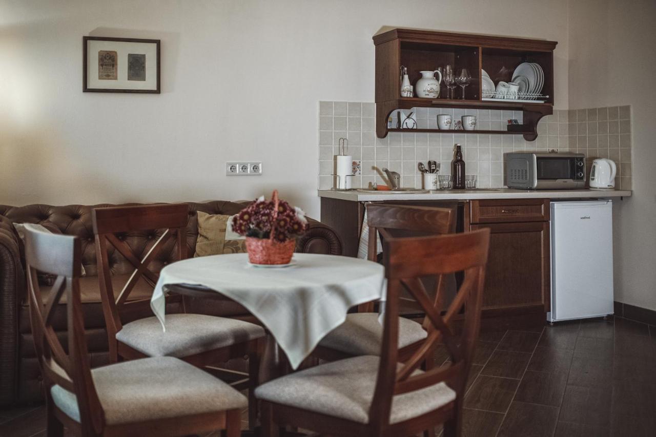 Ekaterinoslav Hotel นิปโปร ภายนอก รูปภาพ