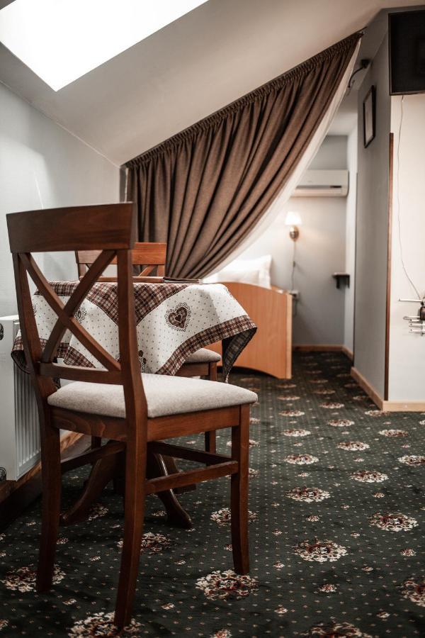 Ekaterinoslav Hotel นิปโปร ภายนอก รูปภาพ